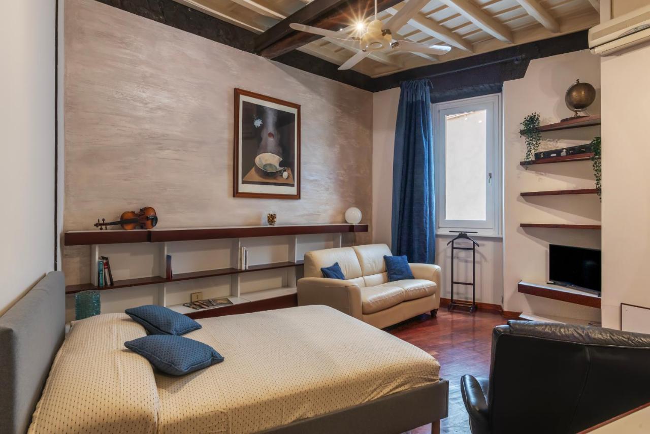 Апартаменты Piazza Navona Petite House Рим Экстерьер фото
